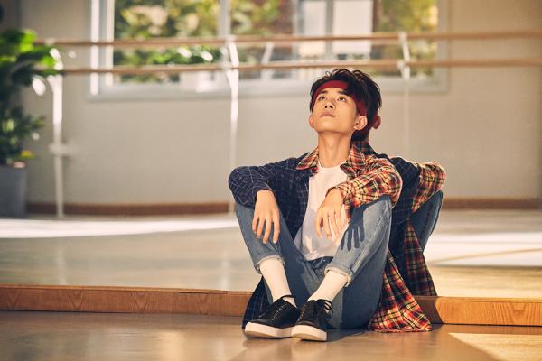 易烊千玺全新单曲《精彩才刚刚开始》MV上线