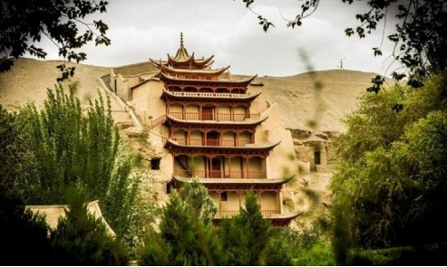 一路书香行读小组穿越千年丝路 抚忆往昔话敦