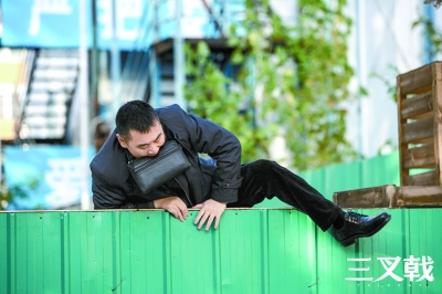 陈建斌陈建斌：中年人与命运交手，我感同身受