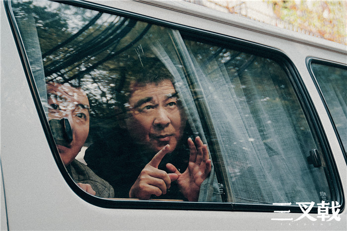 陈建斌陈建斌：要用生活的尺子衡量崔铁军