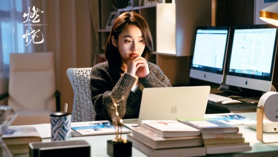 奚美娟张佳宁：和奚美娟对戏一点也不紧张