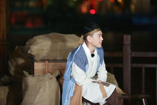 居高不下王耀庆《怪你过分美丽》热播 《奔跑吧》展超强逻辑