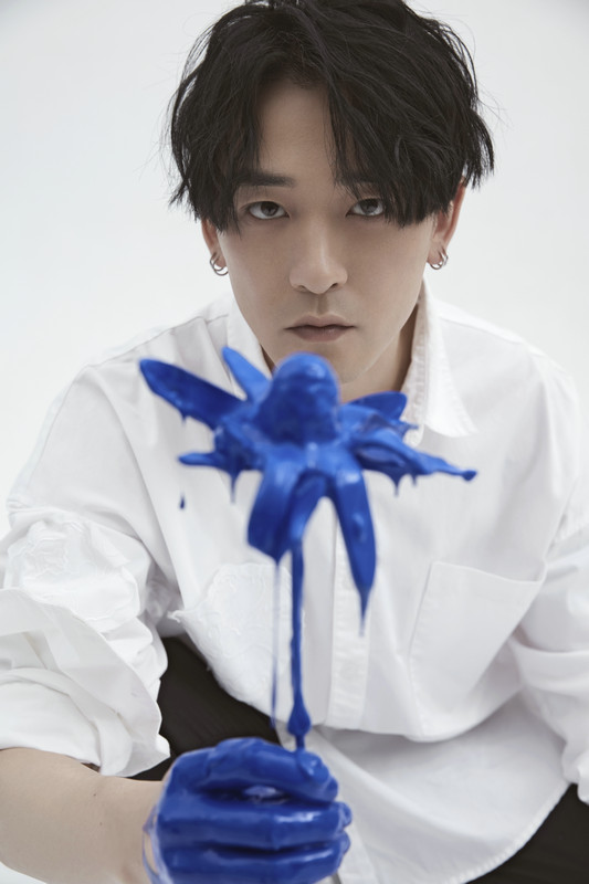 性感王一浩新专辑主打歌MV即将上线 充溢法式复古风