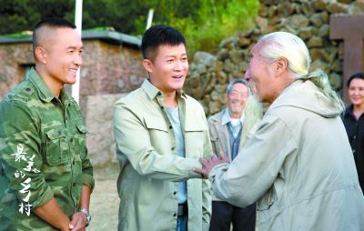 扶贫《最美的乡村》央视播出 反套路扶贫剧新惊喜