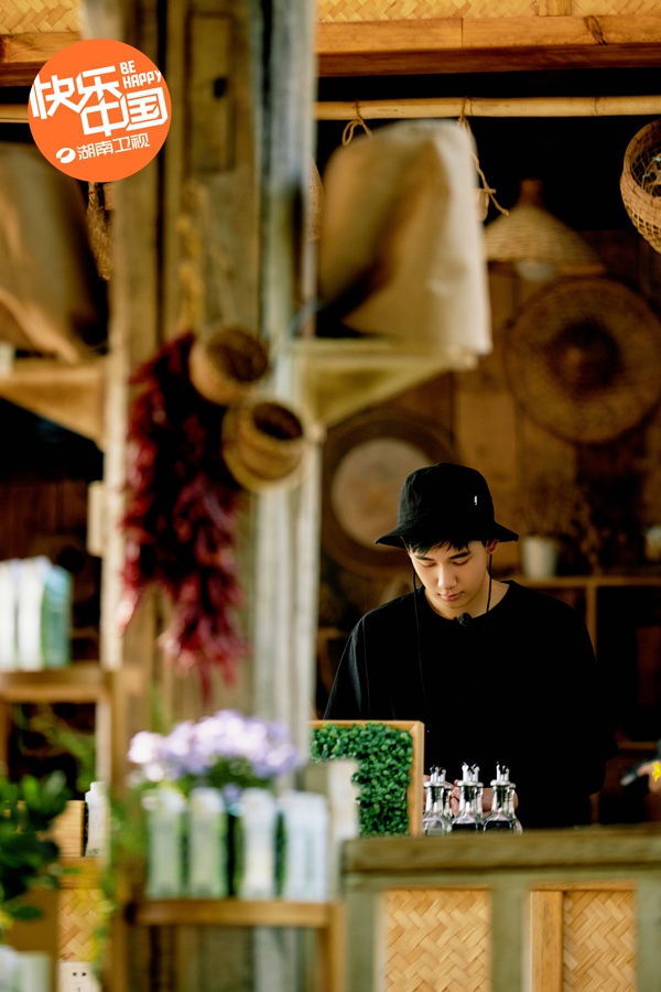 海清《向往4》老师学生齐聚一堂 黄磊海清任重忆往事