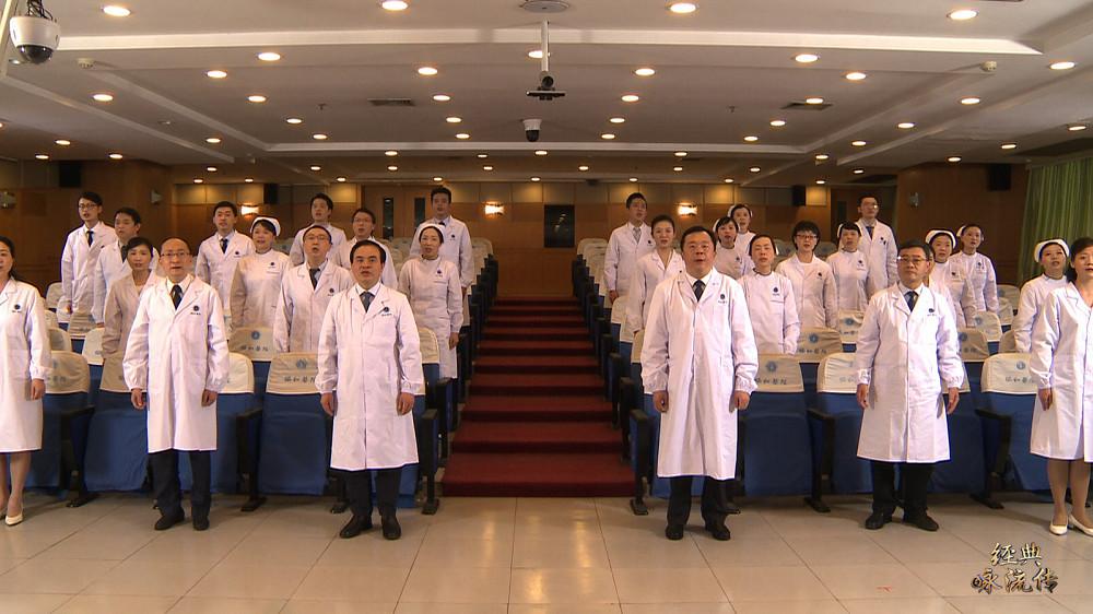 抗疫英雄共唱“战歌” 《经典咏流传》回归