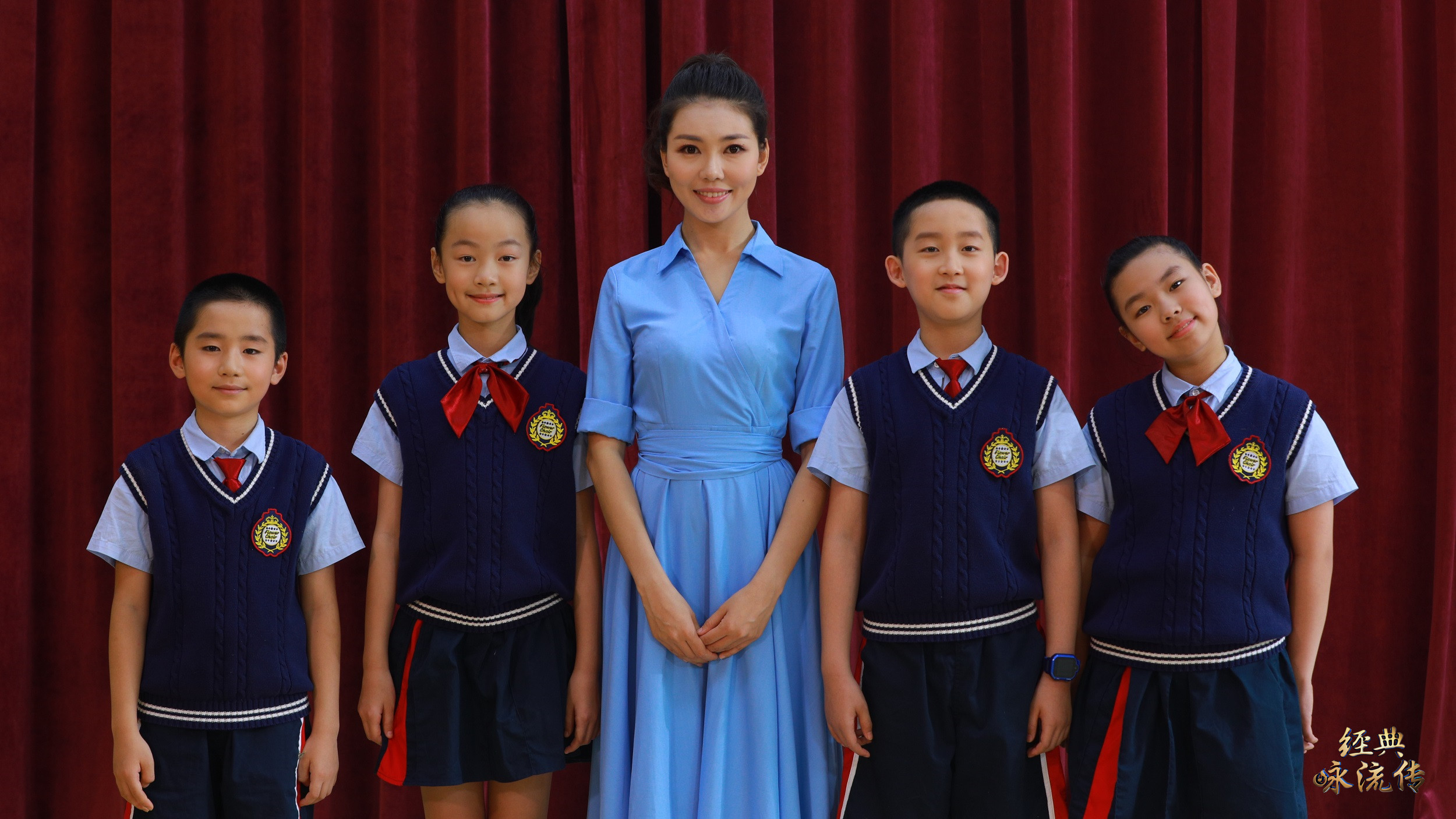 《经典咏流传》雷佳刚柔并济唱响英雄武汉激励人心