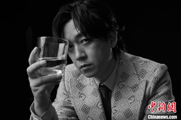 陈建斌|潘粤明：冲着向陈建斌学习而来 新剧中首次合作默契十足