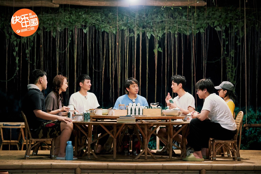 《向往的生活4》快乐家族回忆往事笑泪并存