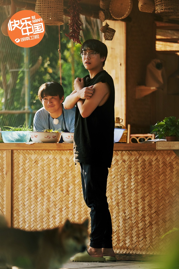 《向往的生活4》快乐家族回忆往事笑泪并存