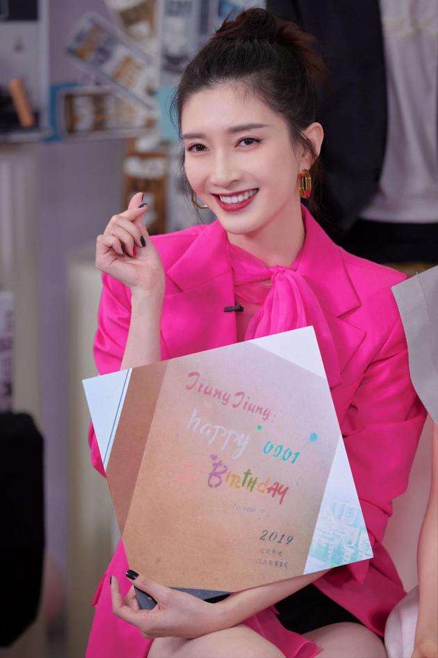 江疏影童瑶毛晓彤感悟30岁 坦言有重新最先的勇气