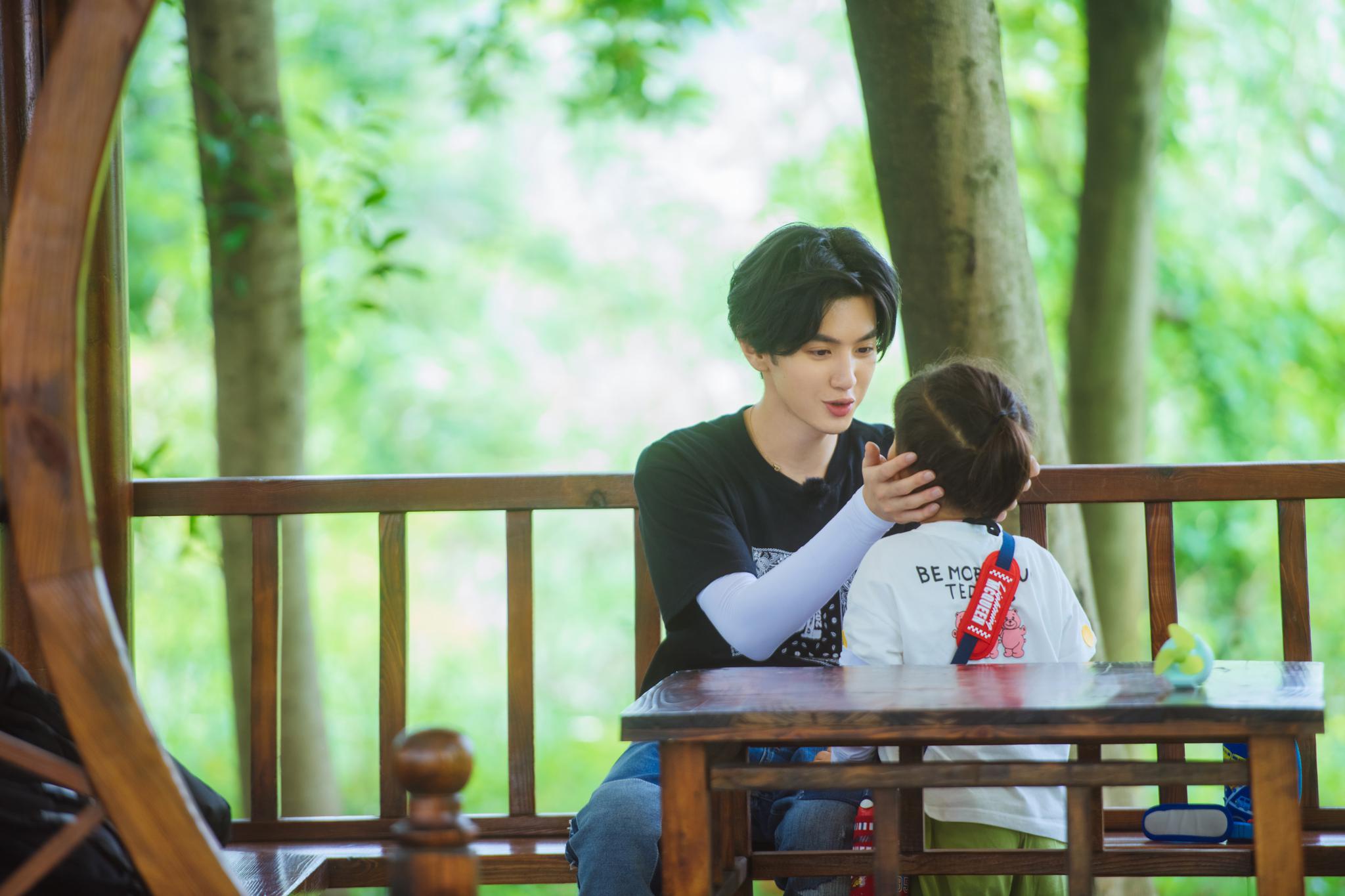 《奇妙小森林》张新成模仿猩猩全场爆笑