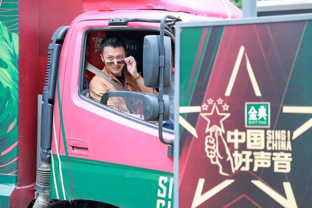 谢霆锋《中国好声音》直播 见证武汉“疫”后重生