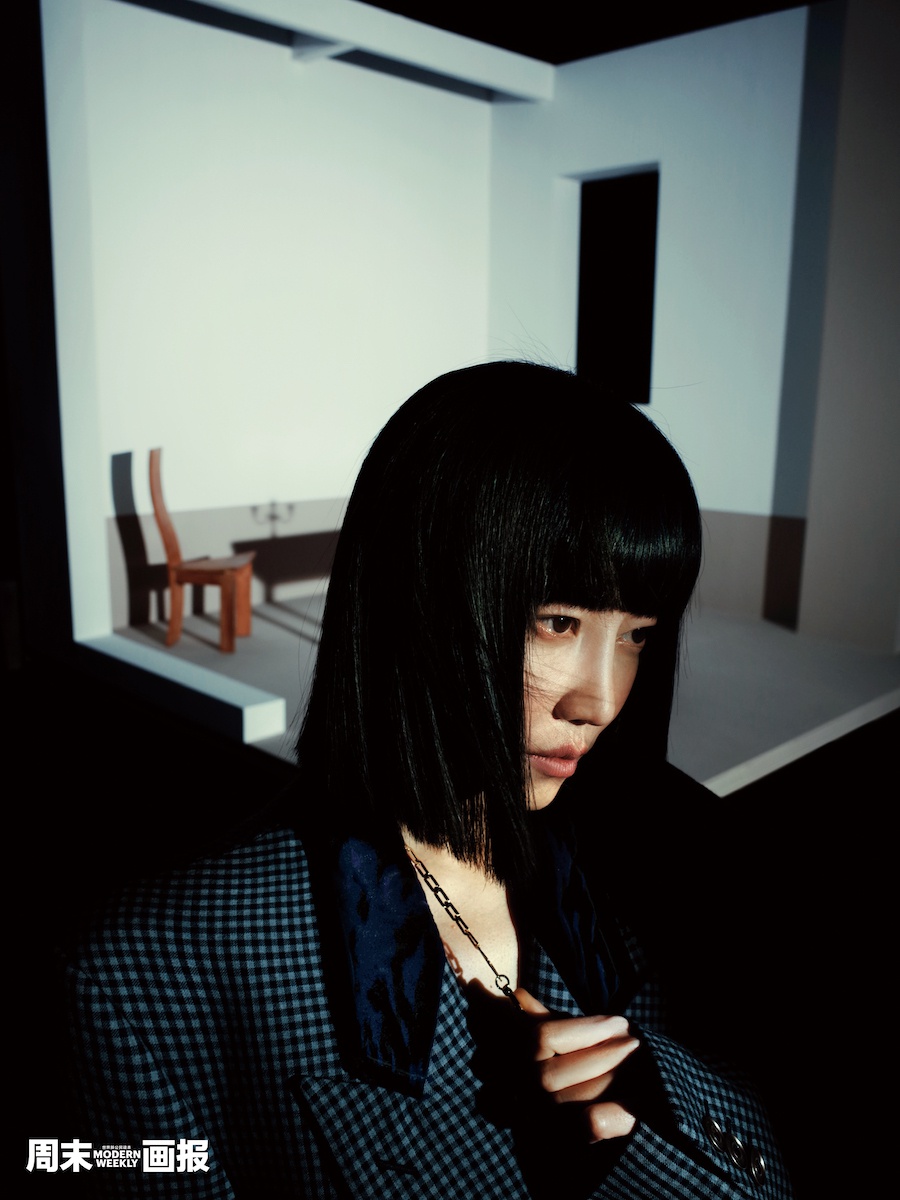 谭卓暗黑造型气场全开 新作《缄默的真相》将播