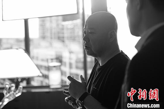 张晓波|《三十而已》导演：它不定义女性也不强加标准