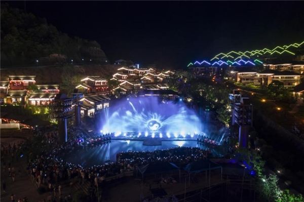 《青春环游记2》传递文化价值 葛仙村出现汉末风韵