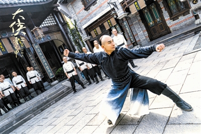 津产影视剧央视“接力”播出 《小镇警事》今晚开播