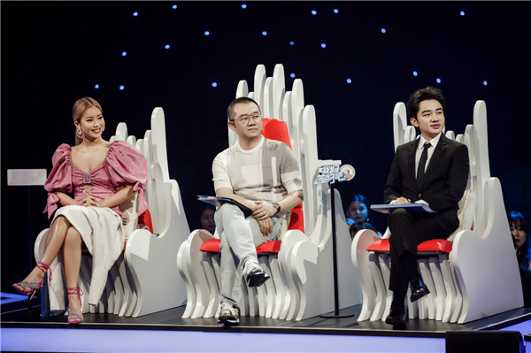 彭小英|《我们签约吧》传递快乐的人生态度引人动情