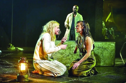 舞台观演的新命题：“在线”还是“在场”