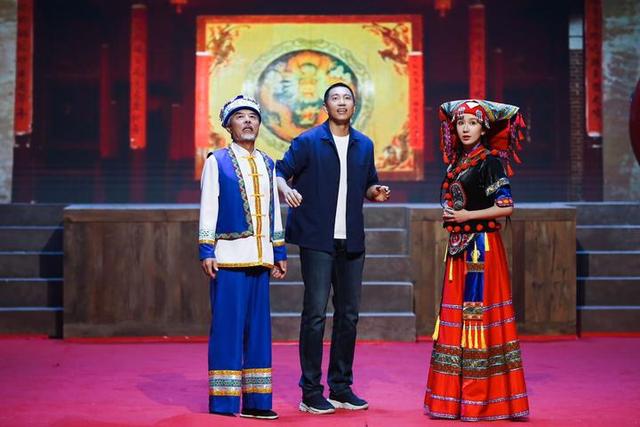 娄艺潇|《青春在大地》开播 娄艺潇谷智鑫携手打卡千年瑶寨