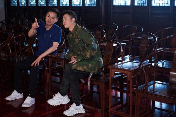 网易云音乐《不曾遗忘的符号》开播首期，《沧海一声笑》、《牡丹亭》跨界合唱