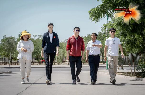 放映队员|《温暖有光放映队》走近宁夏银川