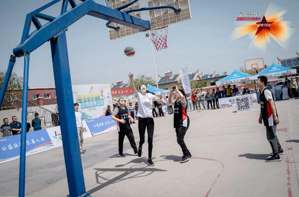 放映队员|《温暖有光放映队》走近宁夏银川