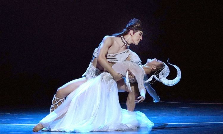 上海歌剧院原创舞剧《嫦娥之月亮传说》首演 青年演员挑大梁