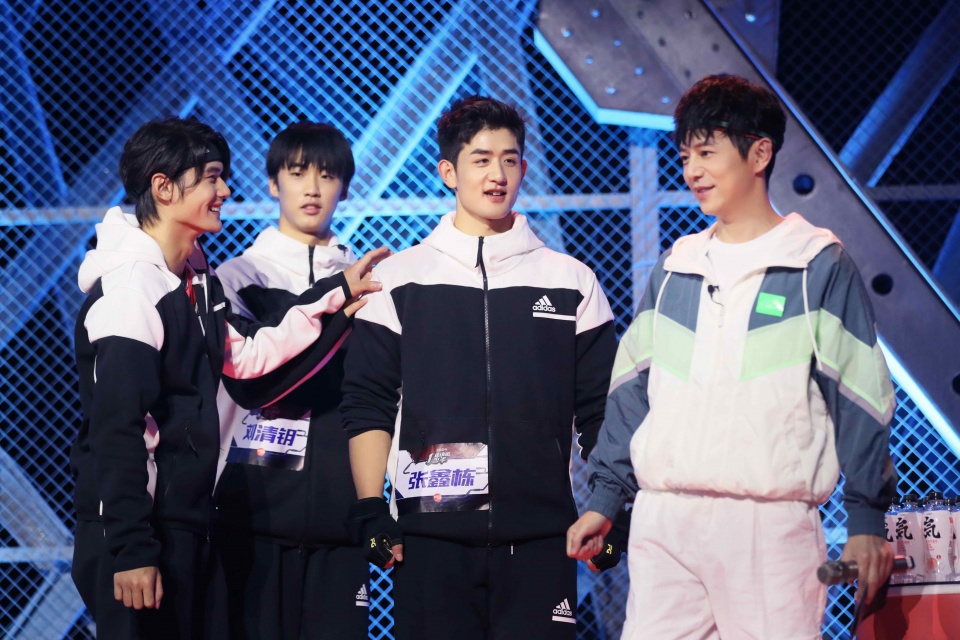 《运动吧少年》热播 六位少年打破重围