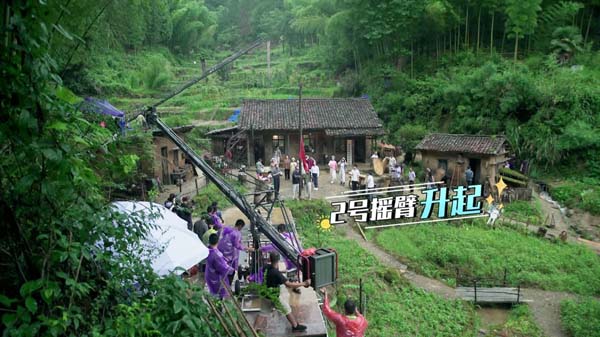 《我和我的家乡》电影幕后纪实节目开播 打造幕跋文取片新模式