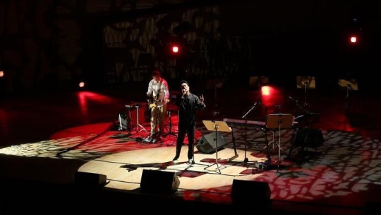 李泉空降《星乐坊》实力唱将深邃沉淀 音乐触动心弦