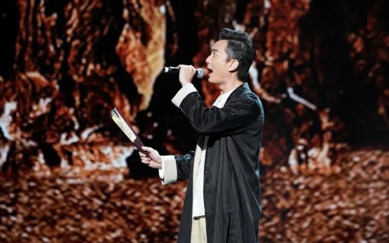 李泉空降《星乐坊》实力唱将深邃沉淀 音乐触动心弦