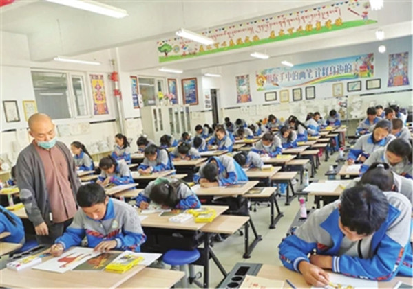 那些文化扶贫路上的“乐章”