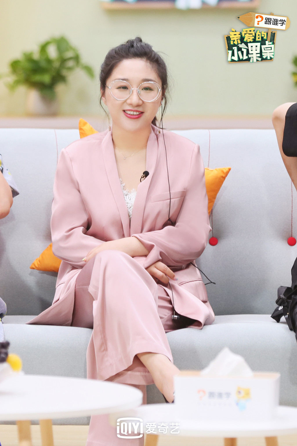 《亲爱的小课桌》热播 叶一茜分享自家经历