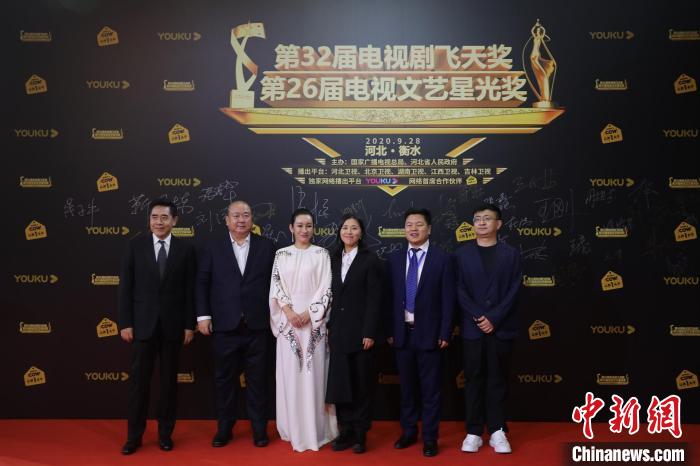 明星云集“飞天奖”“星光奖”颁奖典礼 获奖名单揭晓