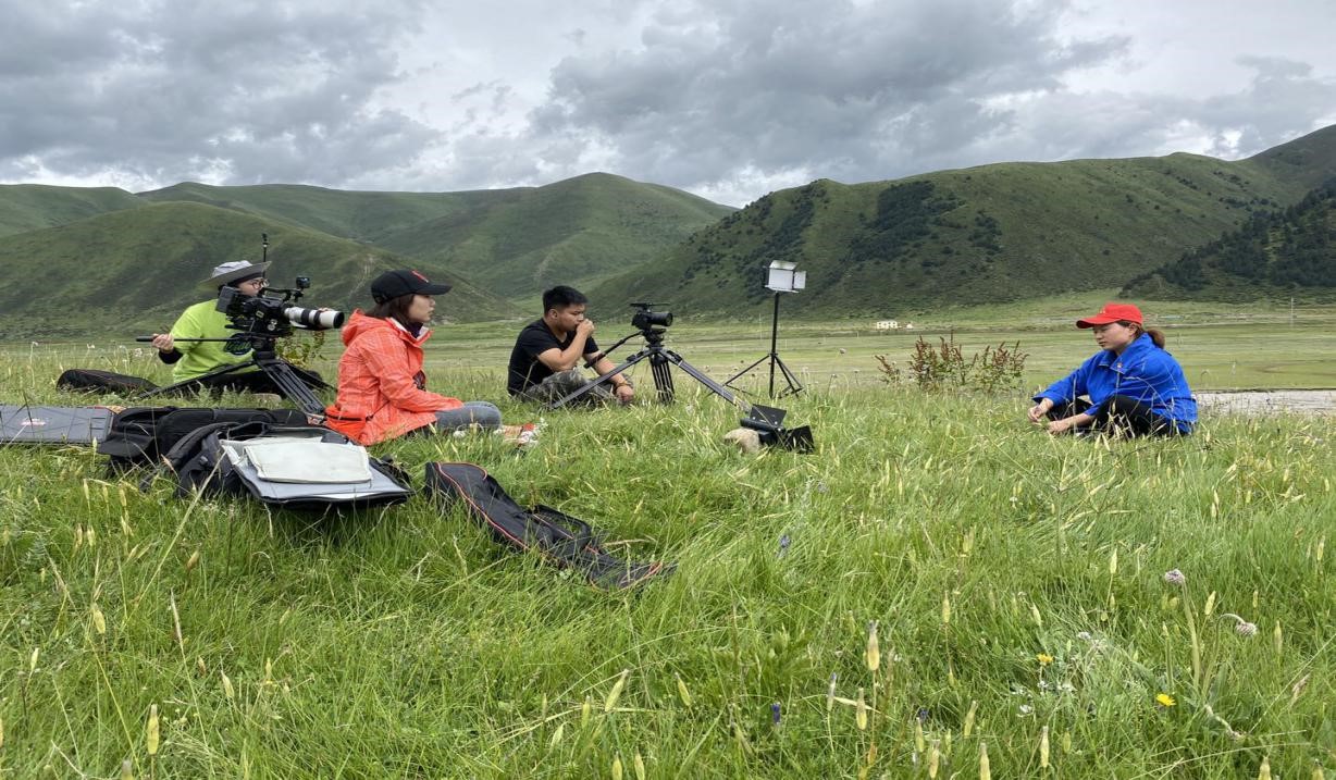 《中国正在说》推出脱贫攻坚系列特殊节目