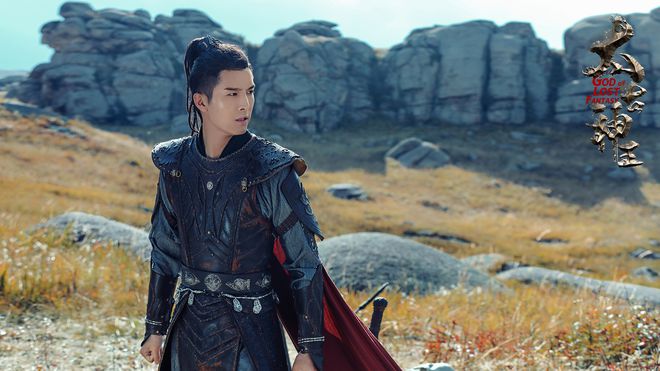 《远古神王》热播 盛一伦戏里戏外反差萌