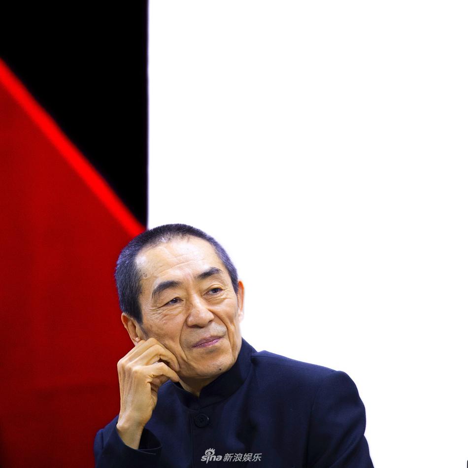 《我和我的家乡》首映礼星光璀璨 张碧晨王源献唱