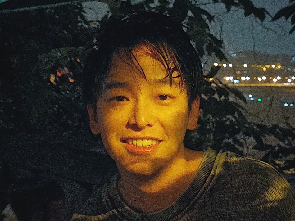 《一点就到家》热映 瘦下来的彭昱畅颜值超能打