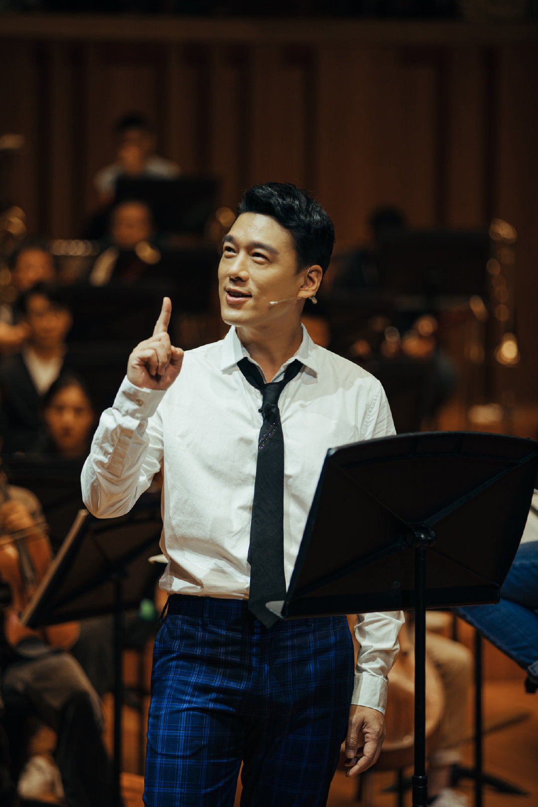 王耀庆挑战高难度一人分饰22角