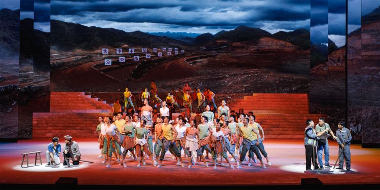 《大地颂歌》豆瓣开分8.7 加演依然一票难求