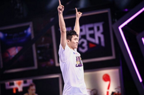 《超级企鹅联盟》李汶翰球技获全员点赞