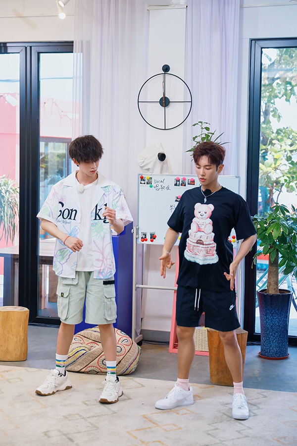 张萌加盟《完美的夏天》 遍寻有才之人