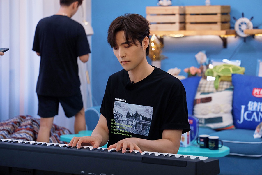 张萌加盟《完美的夏天》 遍寻有才之人