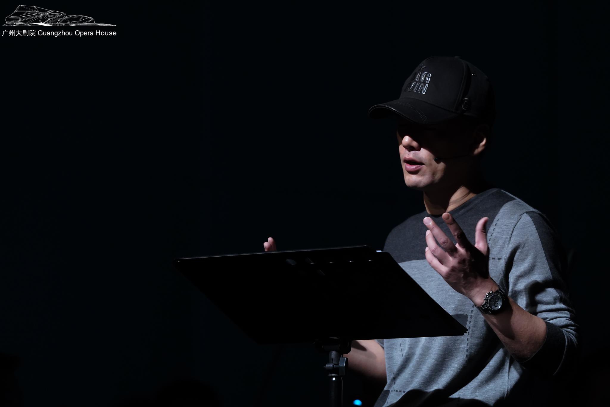 王耀庆百变演绎交响乐剧《培尔·金特》