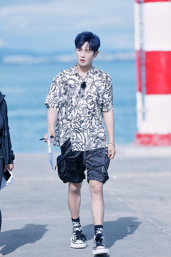 《完美的夏天》海岛心愿单达成 金子涵海边“逐日”