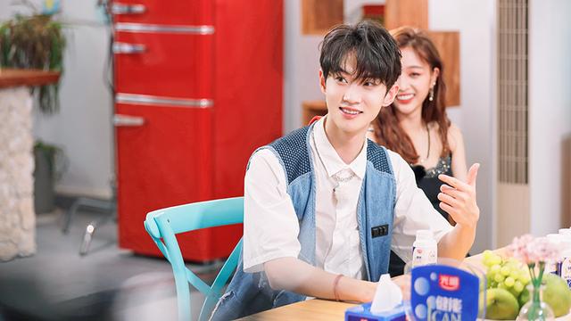 《完美的夏天》海岛心愿单达成 金子涵海边“逐日”