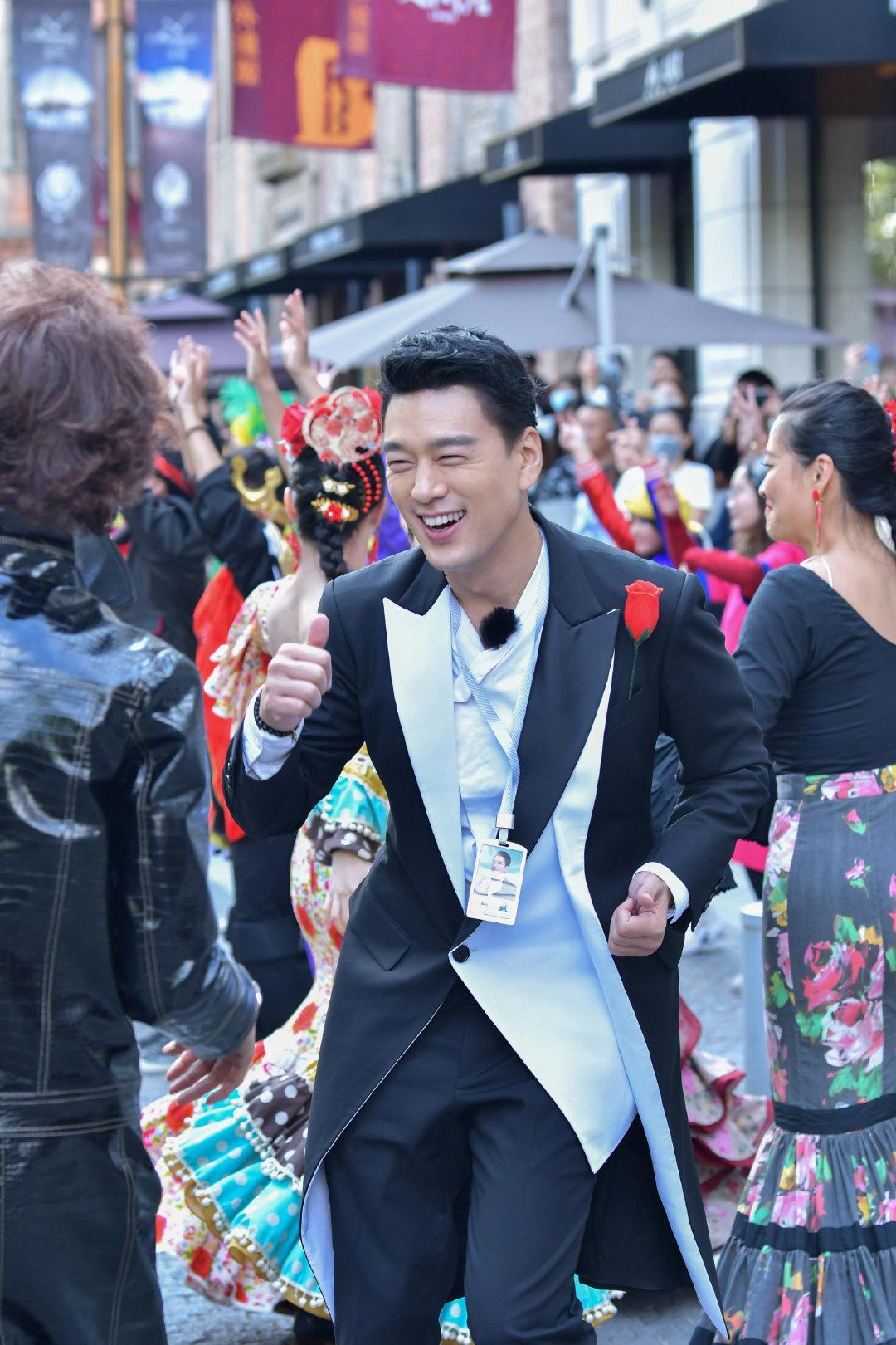 王耀庆《神奇公司在哪里》首播 “脑洞大开”助力复工复产