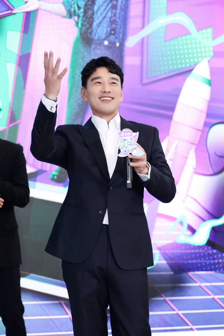 王耀庆《神奇公司在哪里》助力动物园复游