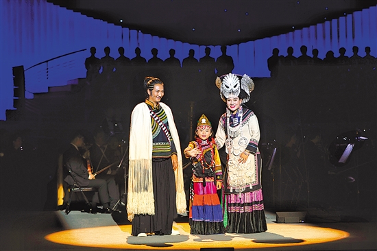 跟着凉山搭档的视角看佛山